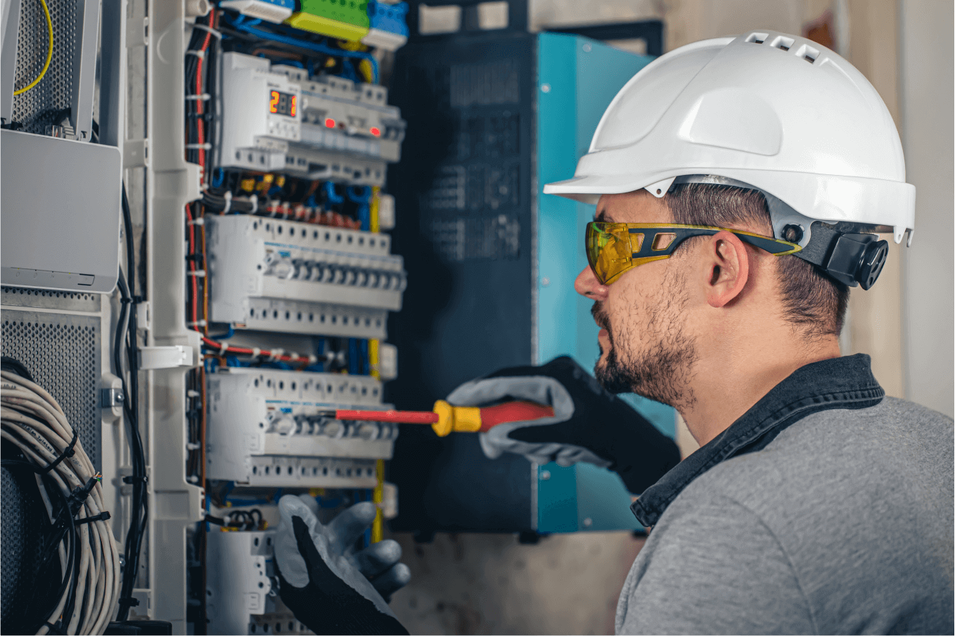 Commercial Electrician Services in Winnipeg