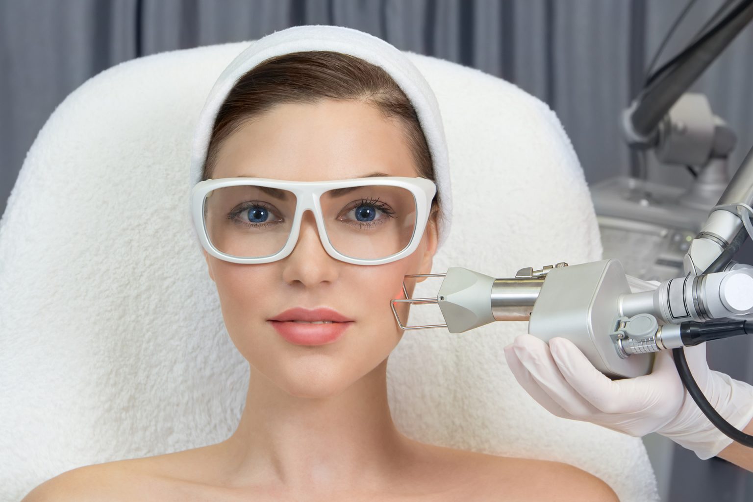Fractional CO2 laser treatment Abu Dhabi
