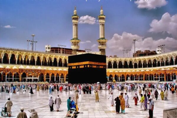 What is the cancellation policy for Umrah packages?