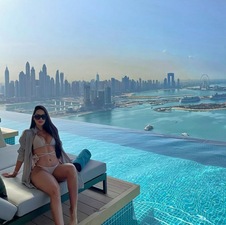 Call girls in Dubai Deira and Palm Jumeirah stylish companionship serviceLuxury companionship services in Dubai – Available in Deira, Bur Dubai, Silicon Oasis, Business Bay & more