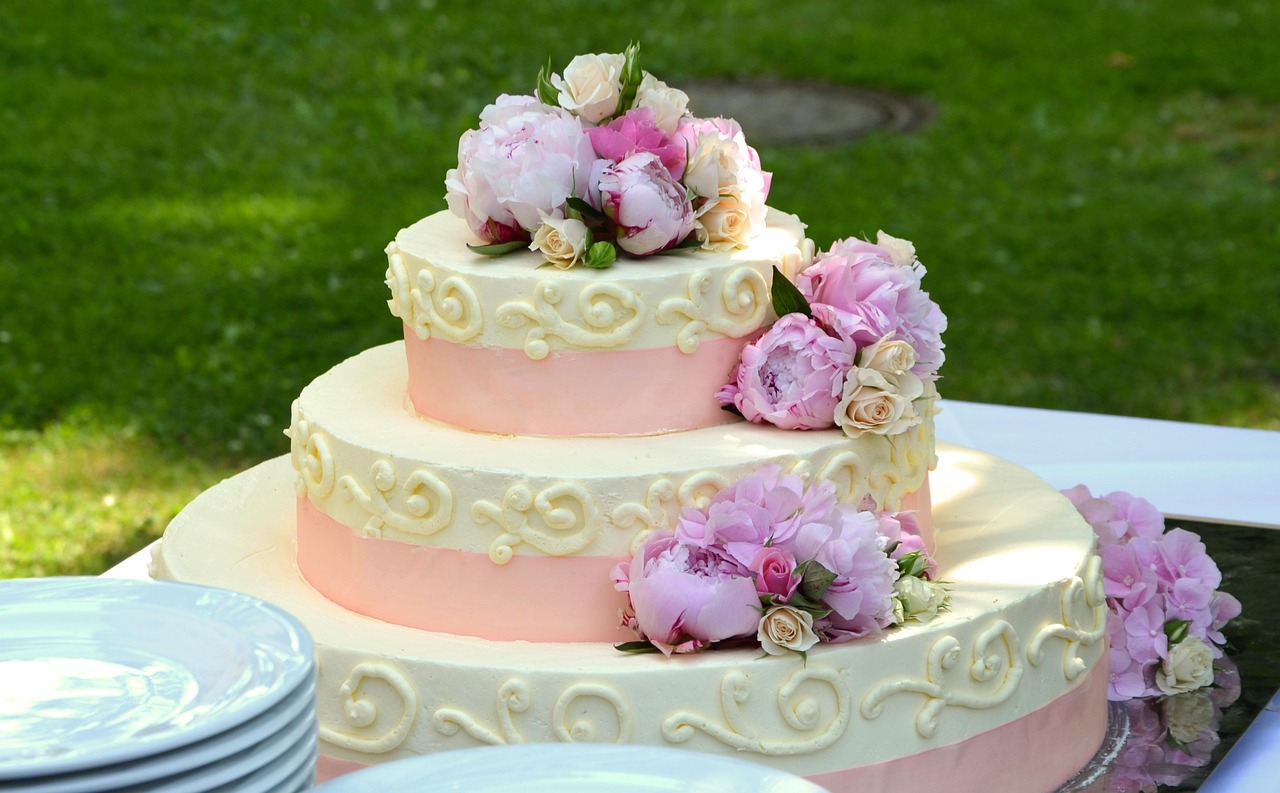 Send Cakes To Canada Online