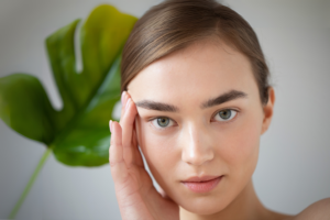 زراعة شعر الحاجب في أبو ظبي