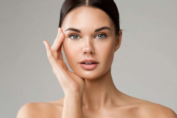 الفيلر تحت العين أبو ظبي