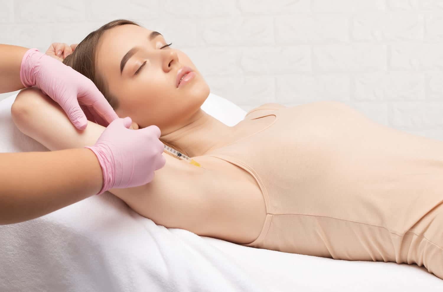 حقن البوتوكس للغدد المتعرقة في أبو ظبي