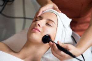 How Does HydraFacial Support Healthy-Looking Skin