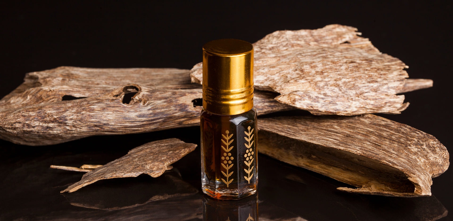 شراء ماء العود العطري
