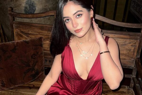 Istanbul Escort Girl +905541348396