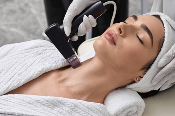 Can Microneedling reduce neck wrinkles