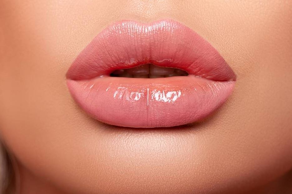 Lip Reduction Surgery in Abu Dhabi