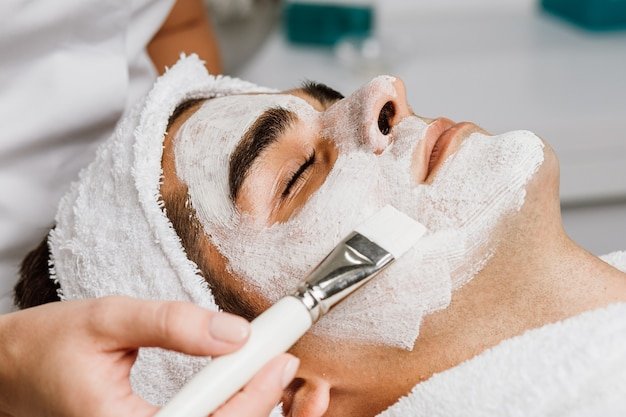 Hydrafacial for men Abu Dhabi