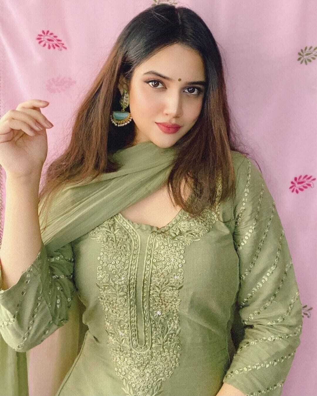 Dehradun Escorts