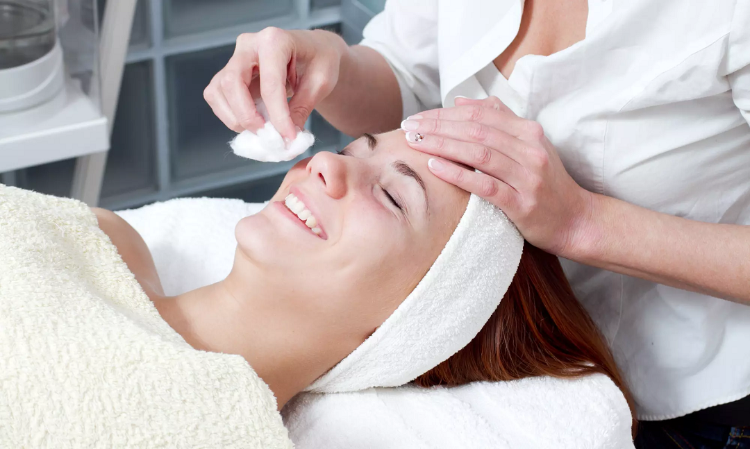 Deep Cleansing Facial in Abu Dhabi