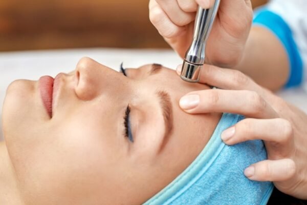 Red-carpet Facial in Abu Dhabi