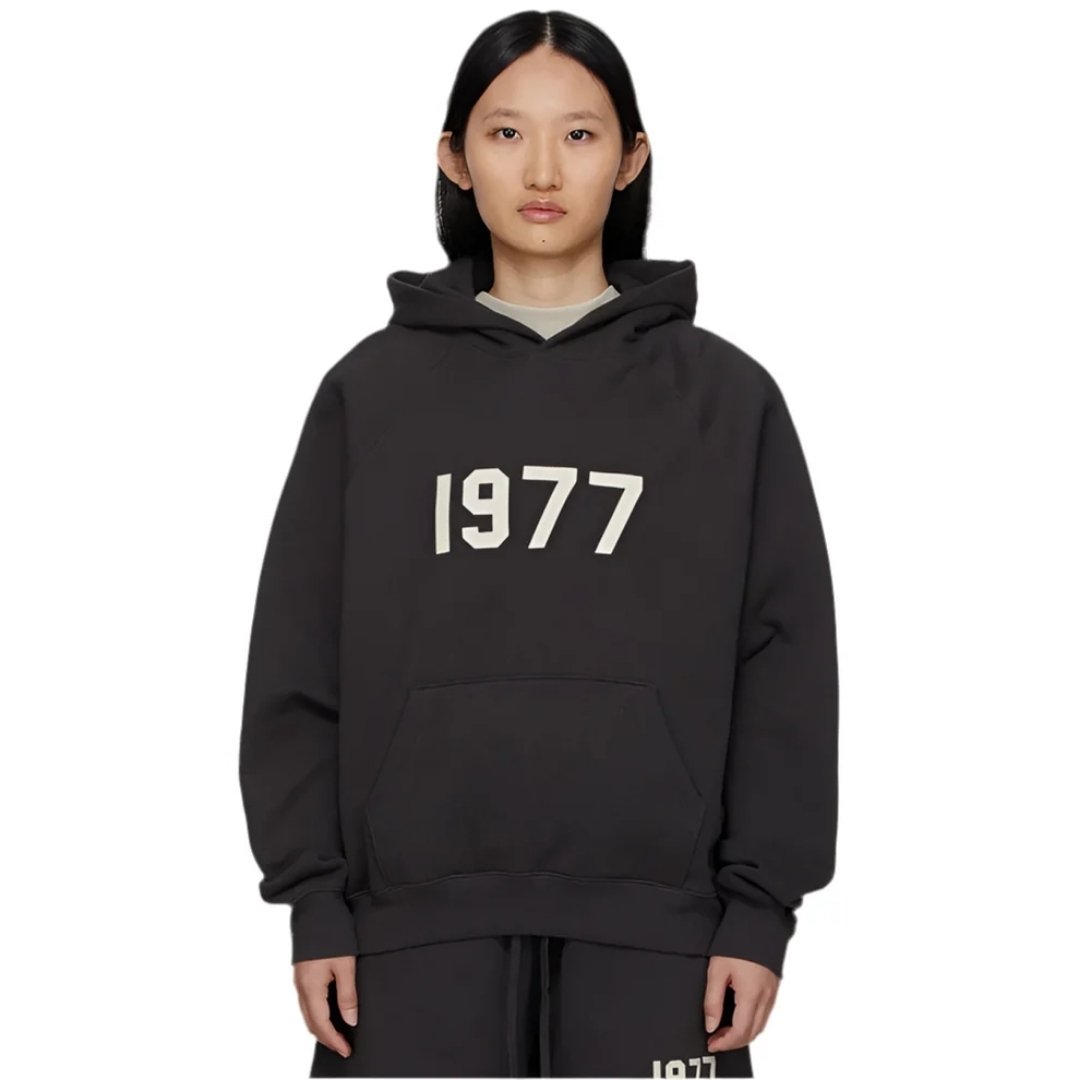 Essentials Fear of God i Denim Tears – jakie nowości przyciągają najwięcej uwagi?