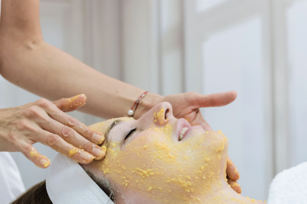 yellow peel treatment in Abu Dhabi