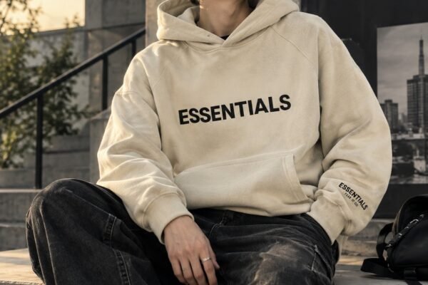Sudadera Con Capucha Color Crema Essentials