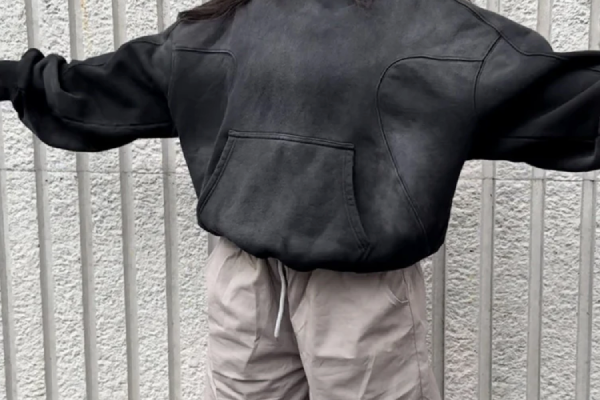 Berlinc Online Store: Discover Modern Fashion, Contemporary Streetwear, and Everyday Style