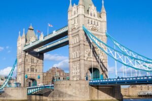 Pak cargo London